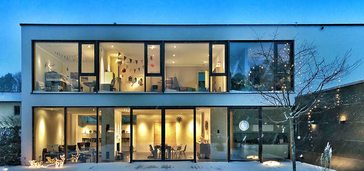 كهربائي متميز في حي العريجاء الغربية الرياض 0558623942