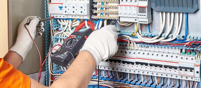 كهربائي حي شبرا الرياض – صيانة كهربائية محترفة 0558623942